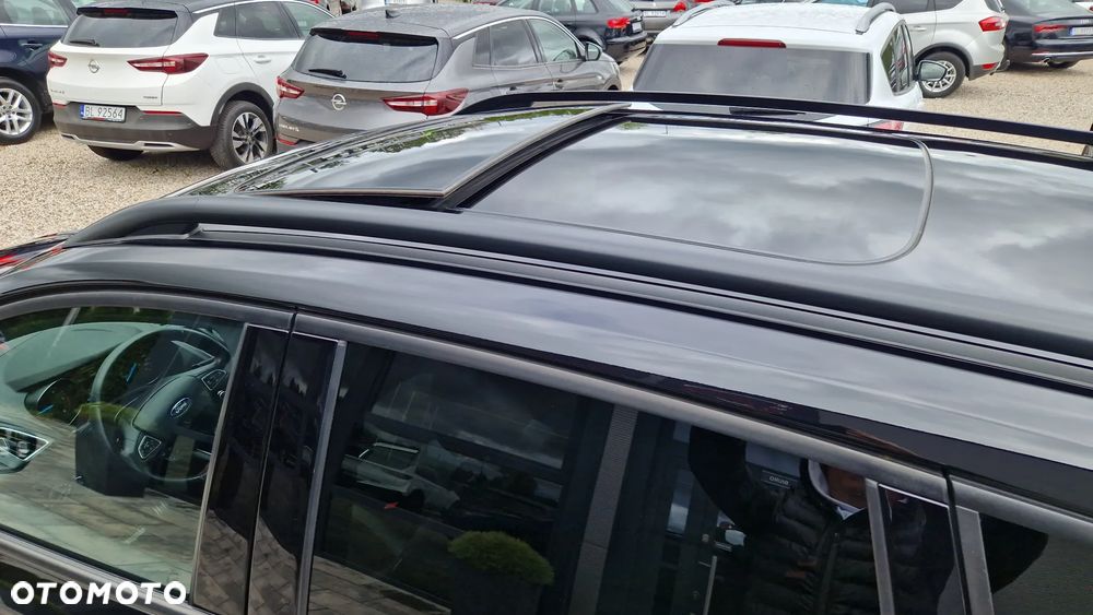 Ford Kuga 2.0 TDCi 4x4 ST-Line - 22