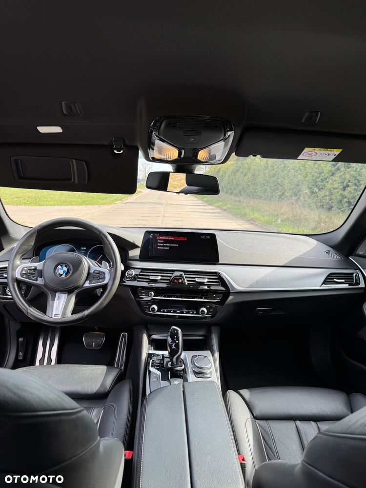 BMW Seria 5 M550d xDrive - 8