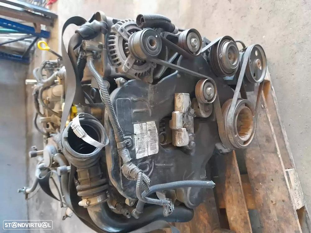 MOTOR COMPLETO CHRYSLER VOYAGER IV 2001 - 3