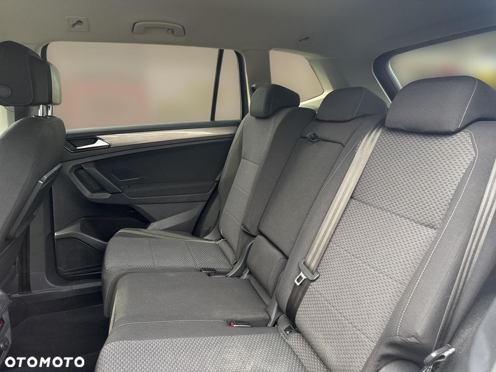 Volkswagen Tiguan - 14