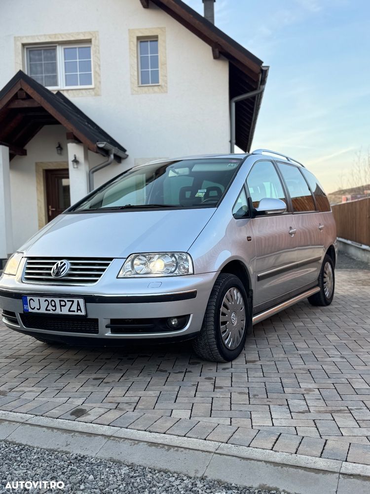 Volkswagen Sharan 1.9 TDI 4Motion - 1