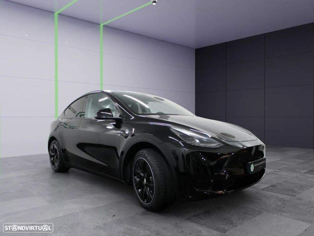 Tesla Model Y Standard - 4