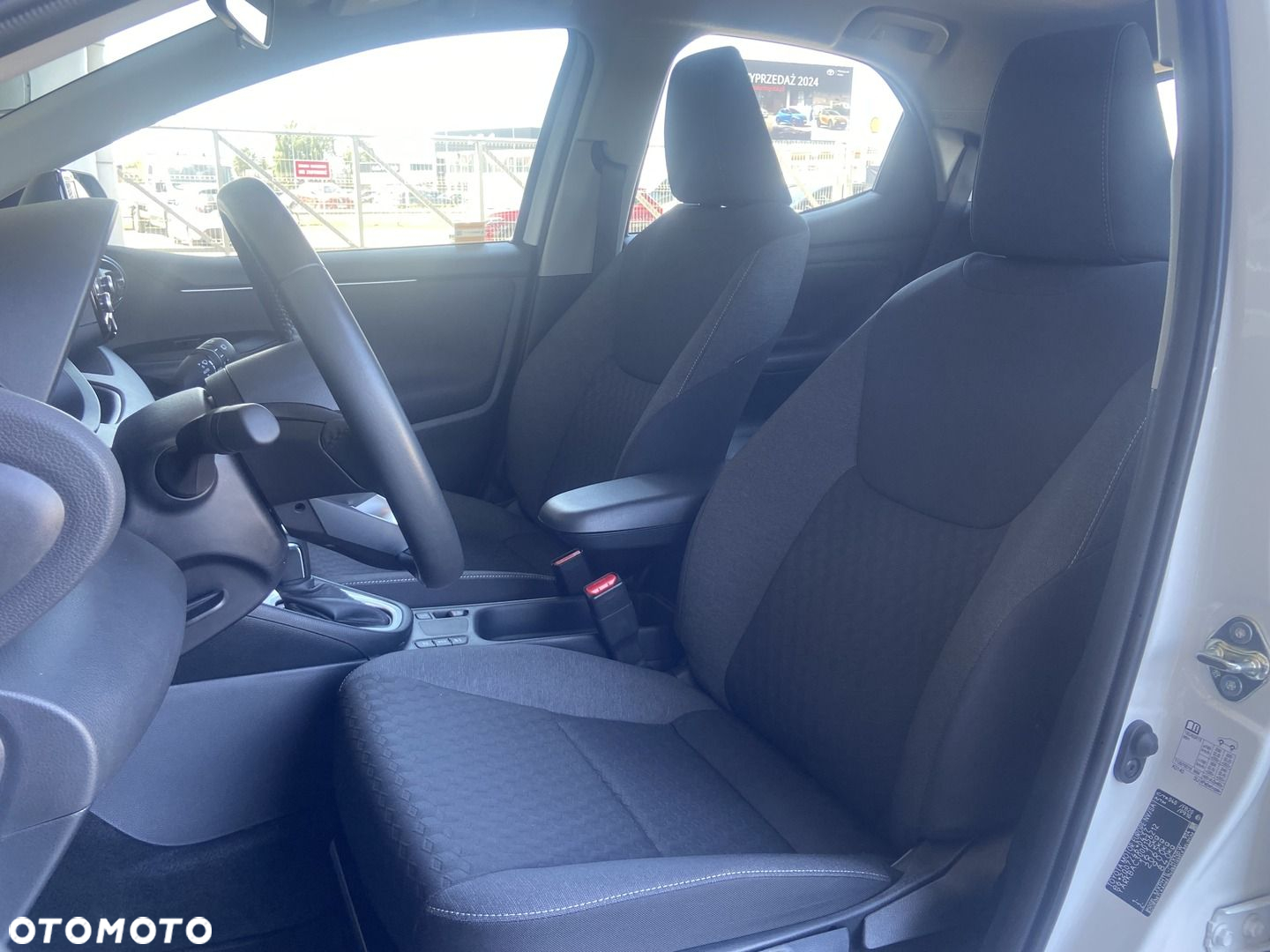 Toyota Yaris - 12
