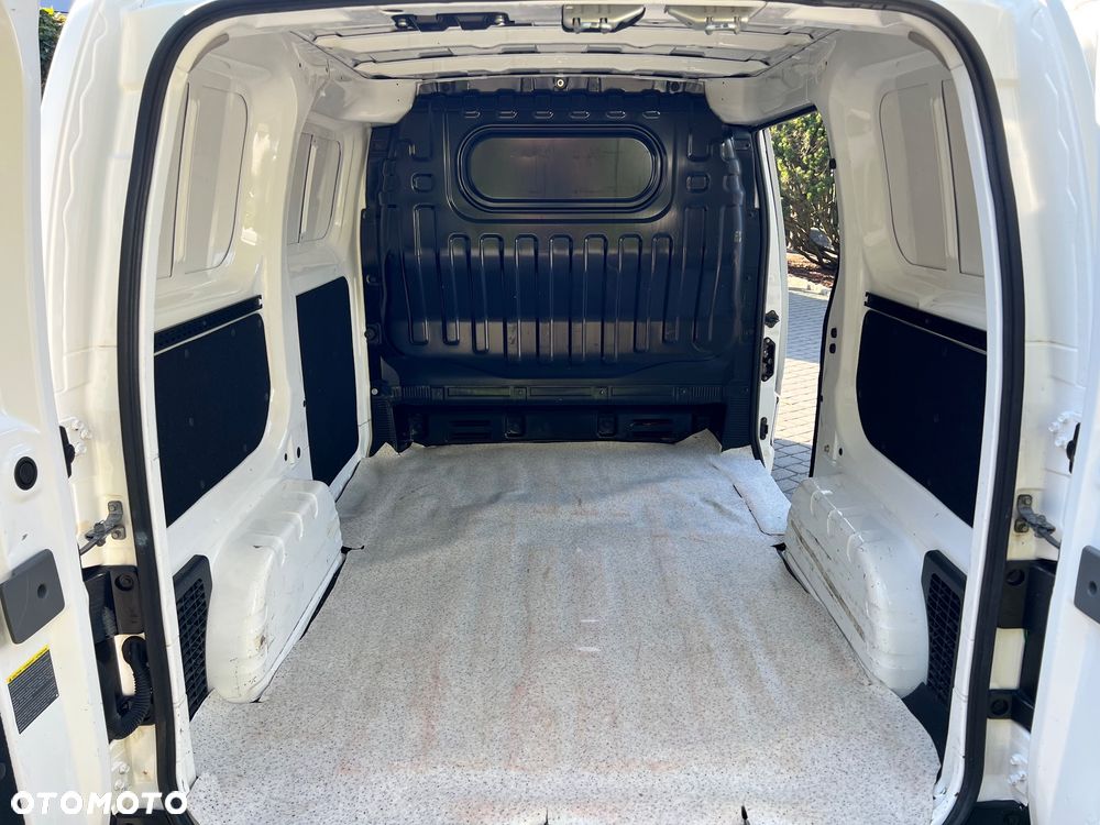 Nissan NV200 - 12