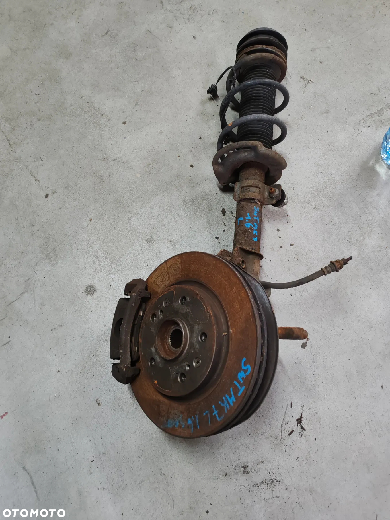 Amortyzator zwrotnica lewa przód 1.6 Sport Swift MK7 10-16 - 2