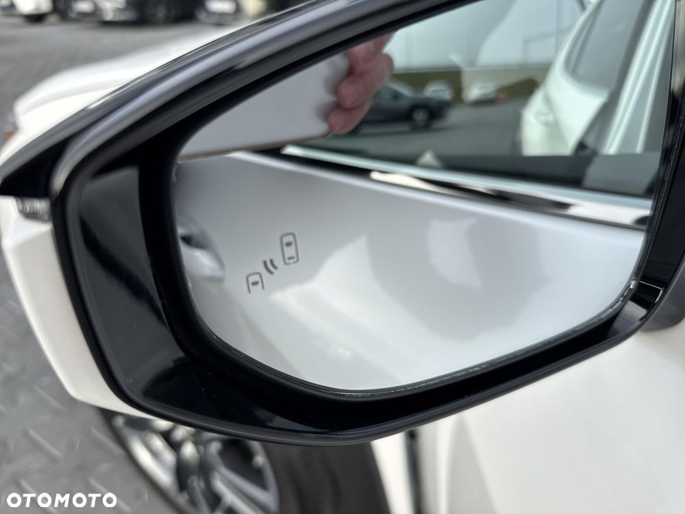 Lexus UX 250h GPF Business 2WD - 26