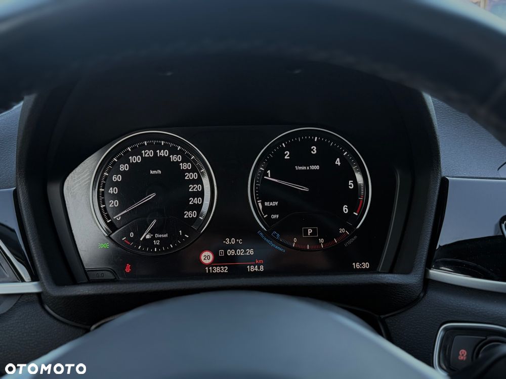 BMW X1 xDrive18d - 27