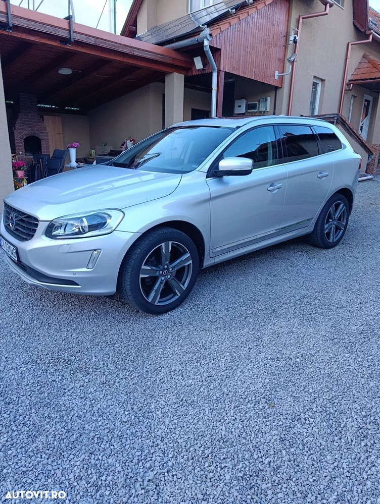 VOLVO XC60 2017