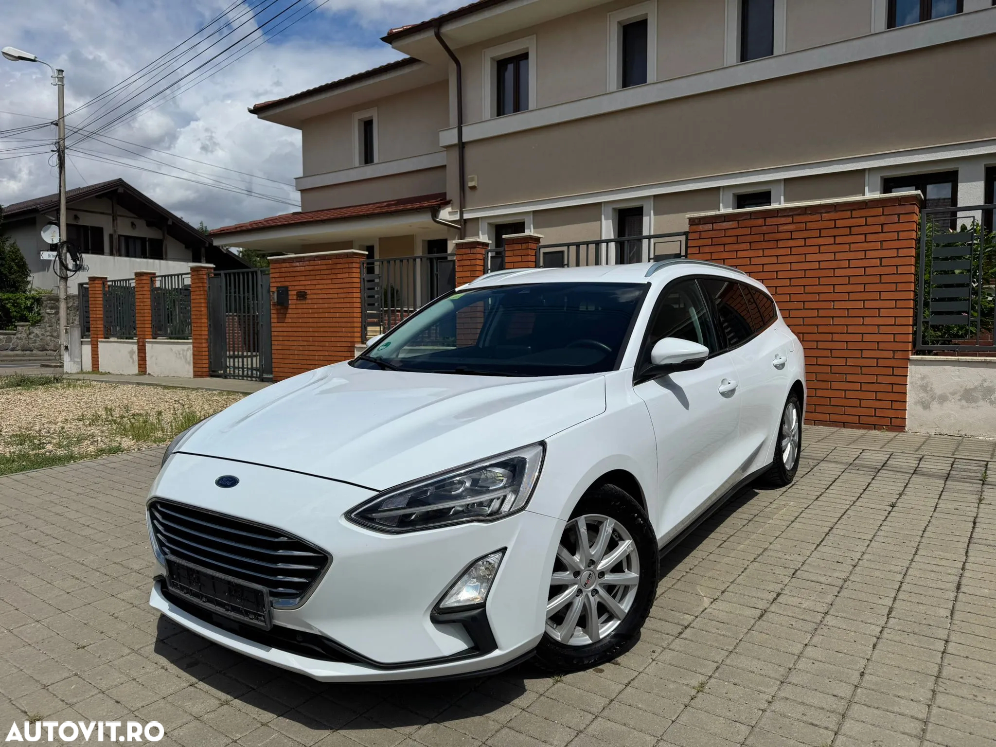 Ford Focus 2.0 EcoBlue Titanium - 24
