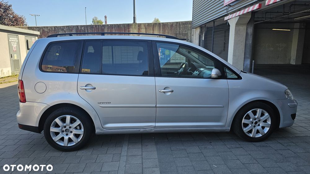Volkswagen Touran - 7