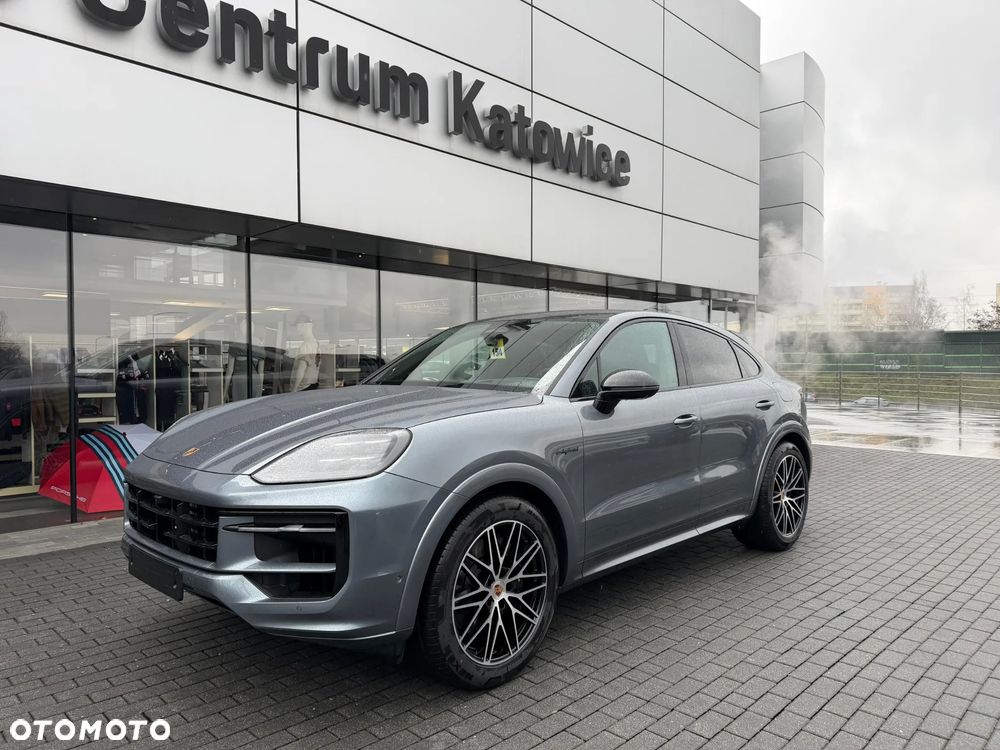 Porsche Cayenne E-Hybrid PHEV Black Edition - 2