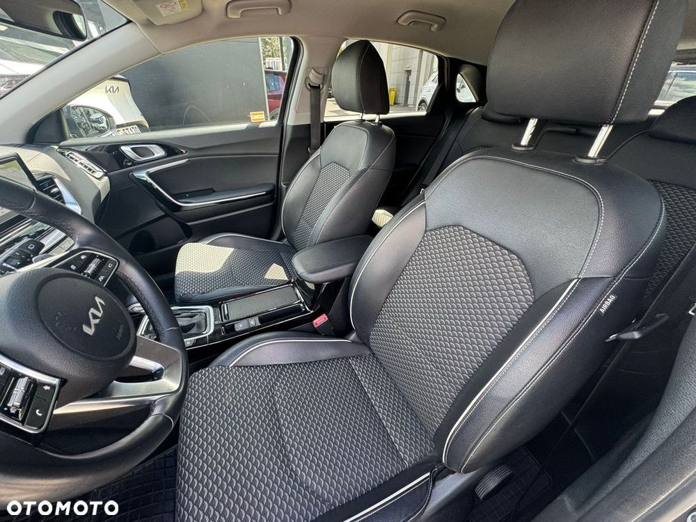 Kia Ceed 1.5 T-GDI Tribute DCT - 10