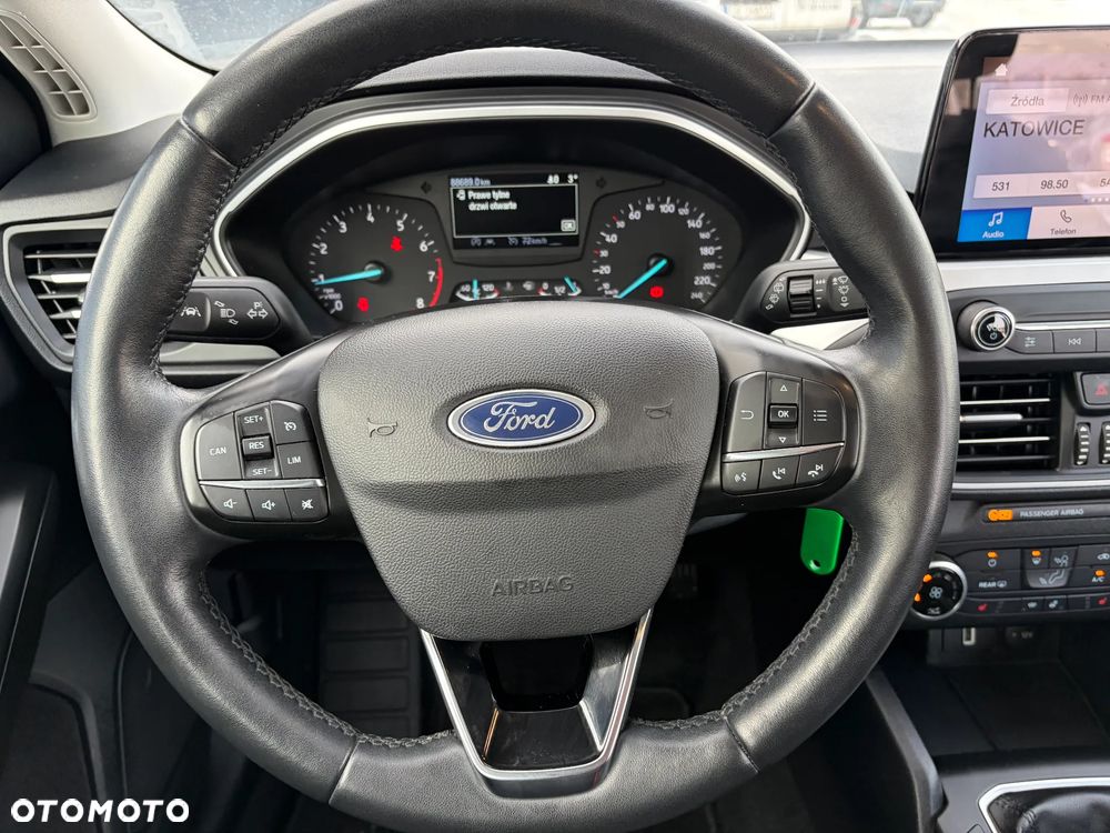 Ford Focus 1.0 EcoBoost Trend Edition - 13