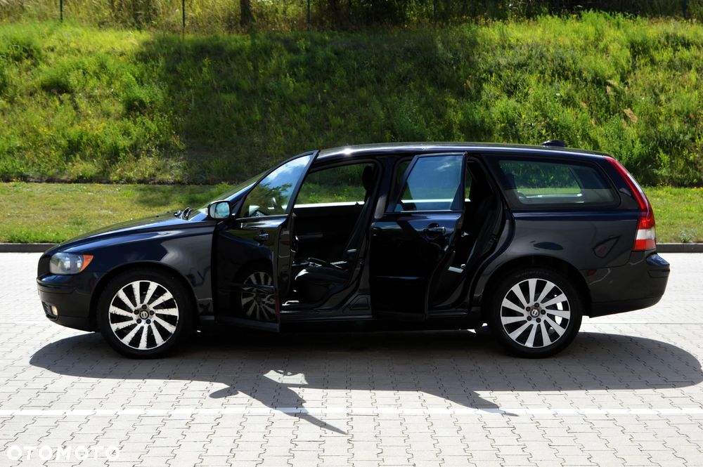 Volvo V50 2.0D Momentum - 25