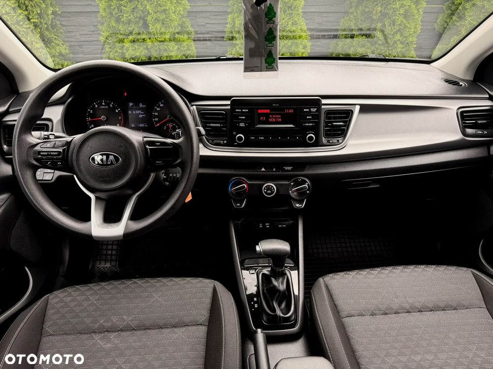 Kia Rio 1.4 L - 12
