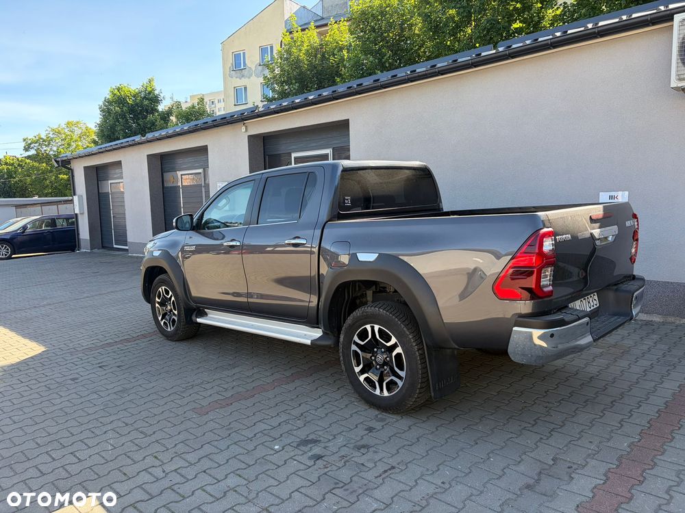 Toyota Hilux 2.8 D-4D Double Cab SR5+ 4x4 - 4
