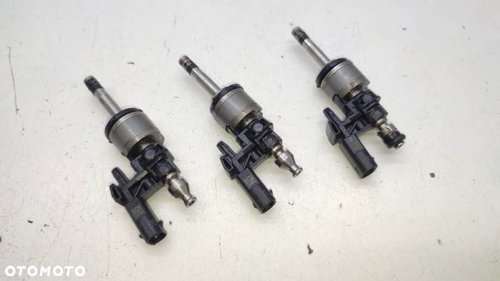 WTRYSKIWACZE WTRYSKIWACZ KOMPLET SEAT ARONA 1.0 TSI 0261500443 - 2