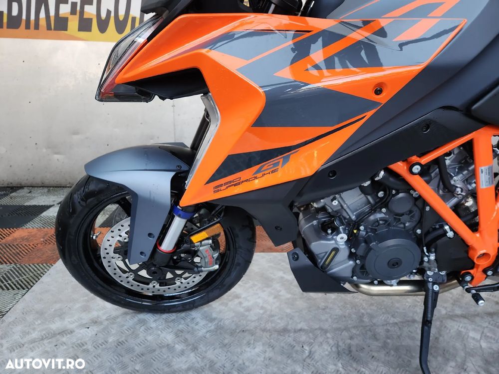 KTM 1290 Super Duke GT - 9