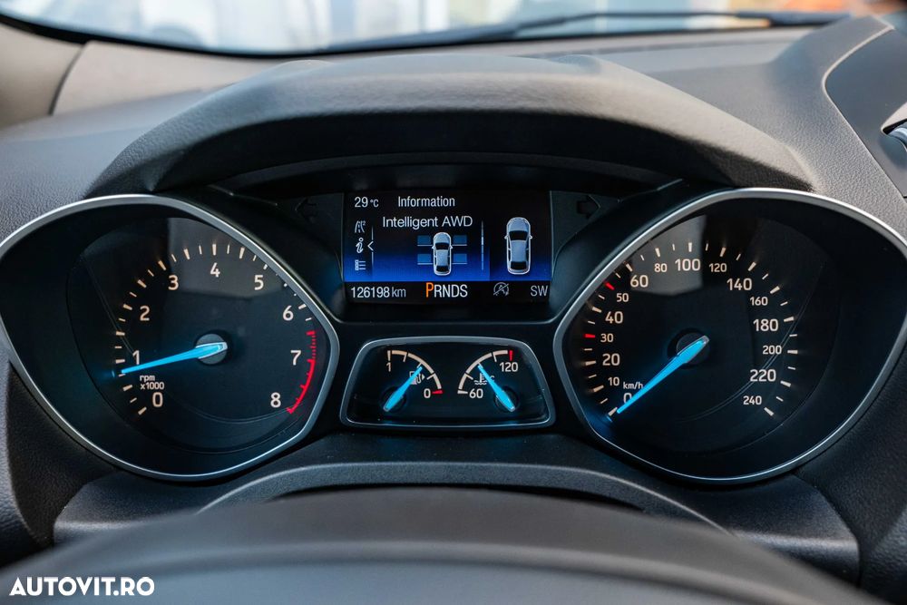 Ford Kuga - 27