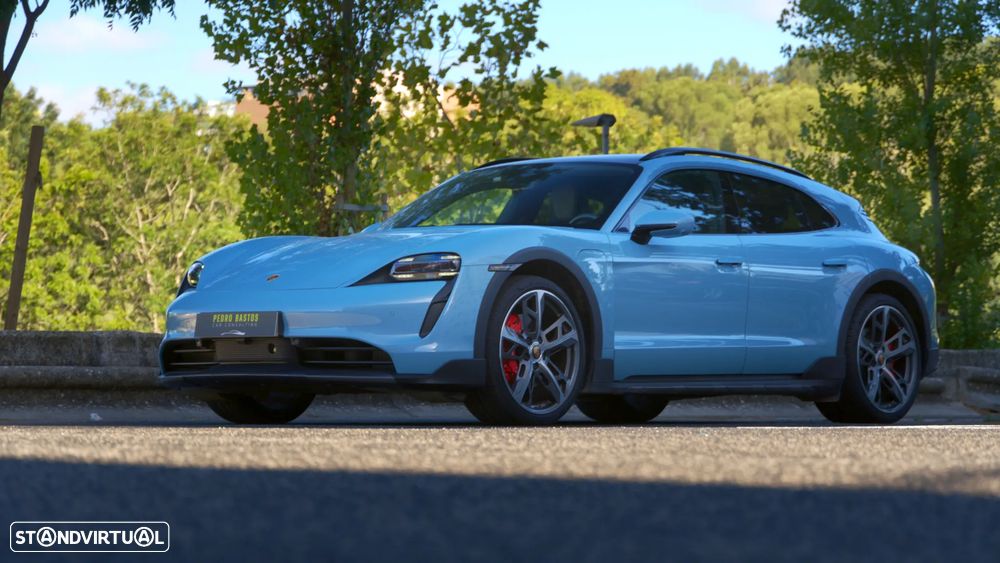 Porsche Taycan Cross Turismo 4S - 8