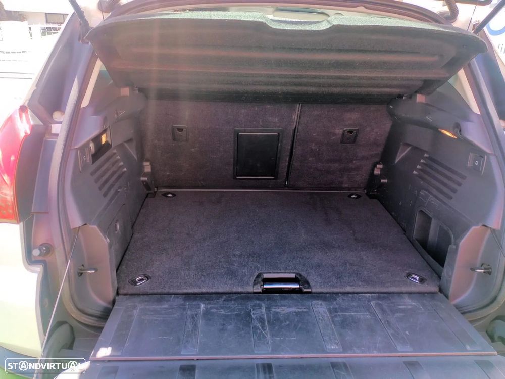 Peugeot 3008 1.6 HDi Roland Garros - 23