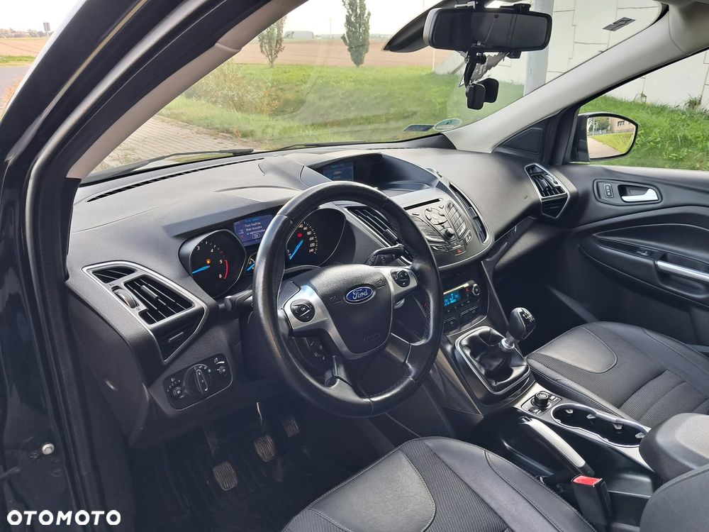 Ford Kuga 2.0 TDCi 4WD Titanium - 17