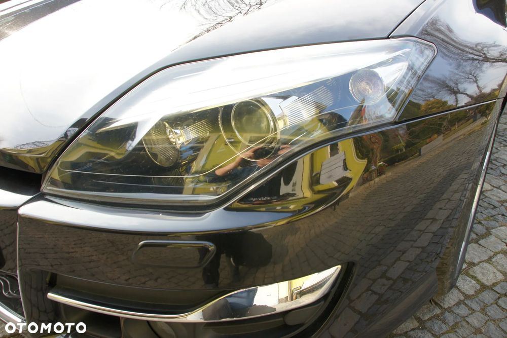 Renault Laguna dCi 150 FAP GT - 32