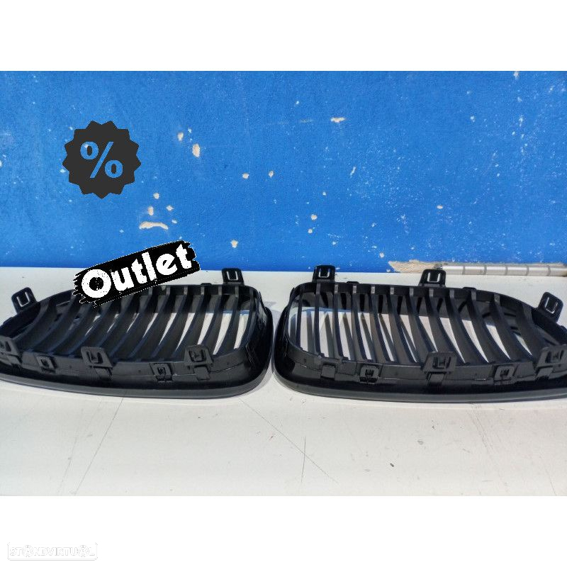 R100444C5 GRELHAS FRONTAIS BMW E46 BERLINA TOURING 01-05 PRETO BRILHANTE - 4