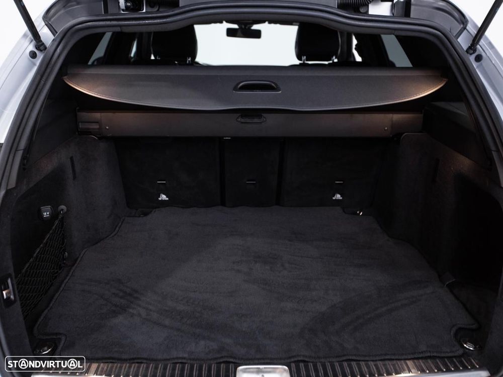 Mercedes-Benz C 220 — fotografia 12