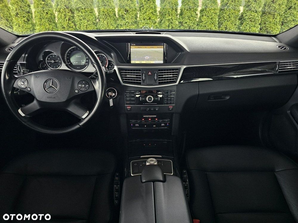 Mercedes-Benz Klasa E - 24