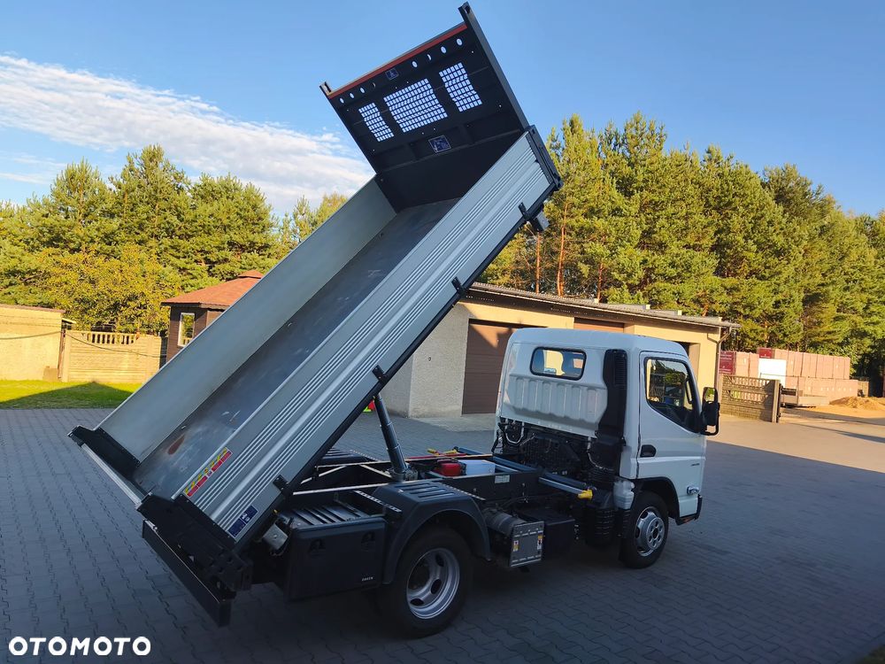 Mitsubishi Fuso Canter - 20