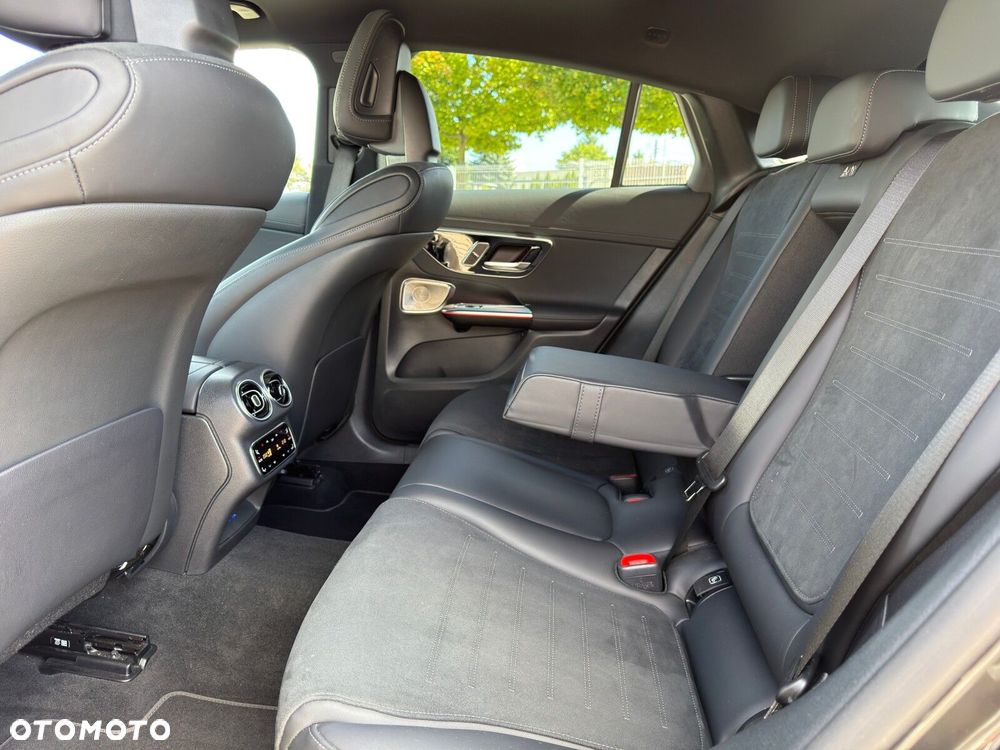 Mercedes-Benz GLC 220 d mHEV 4-Matic AMG Line - 28