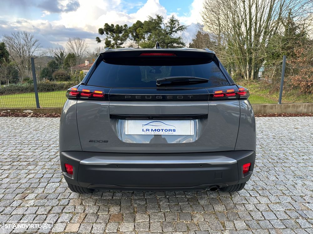 Peugeot 2008 1.2 PureTech Allure Pack - 4