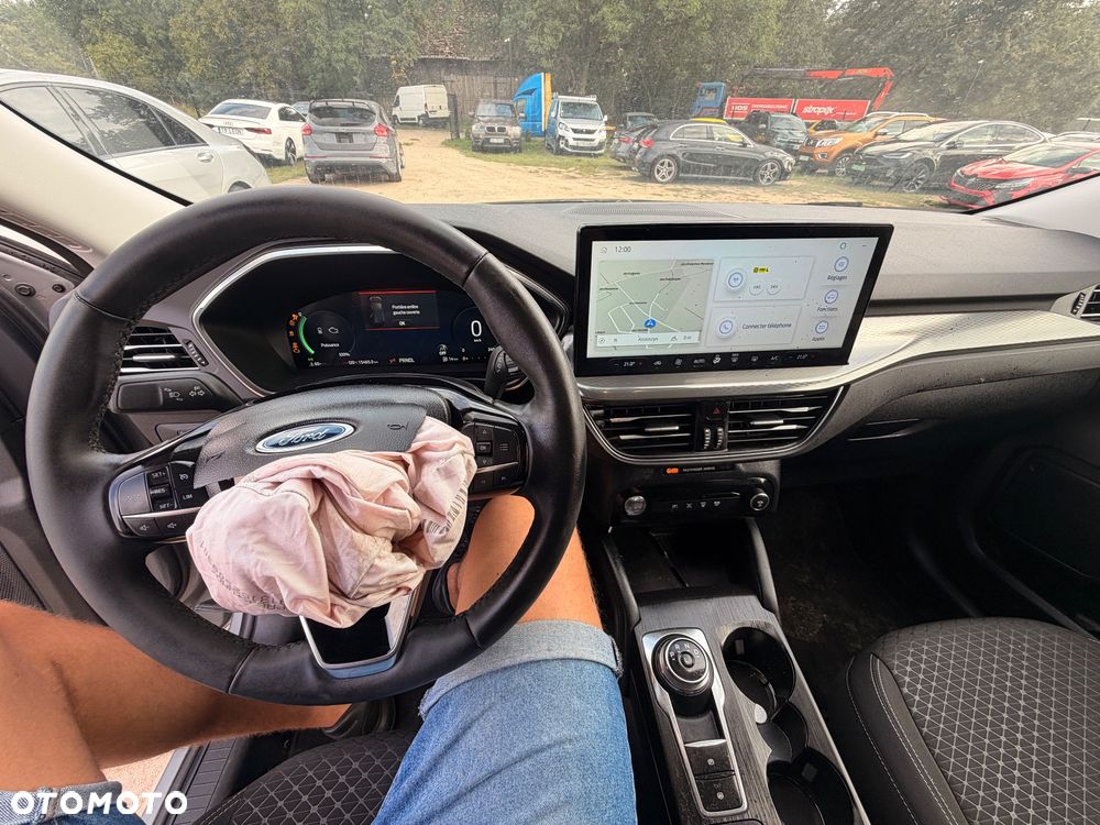 Ford Kuga 2.5 Duratec FHEV TITANIUM X - 26