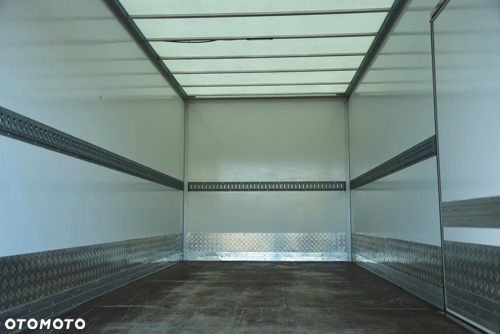 Renault MASTER 2.3 165KM * Salon PL * KONTENER 9epal+ WINDA 1t * SUPER STAN! - 35