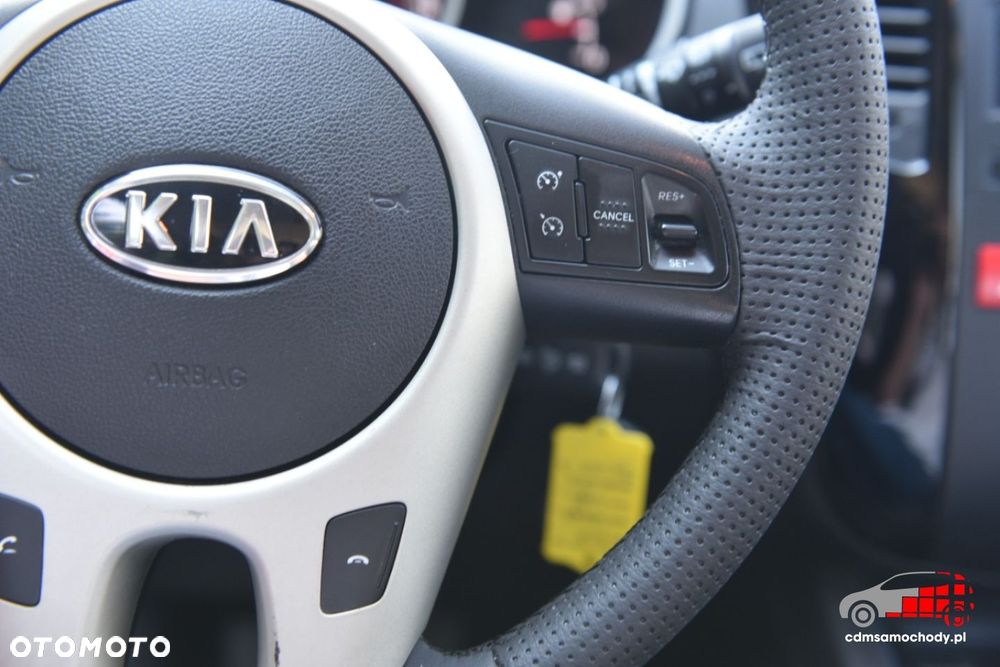 Kia Venga - 31
