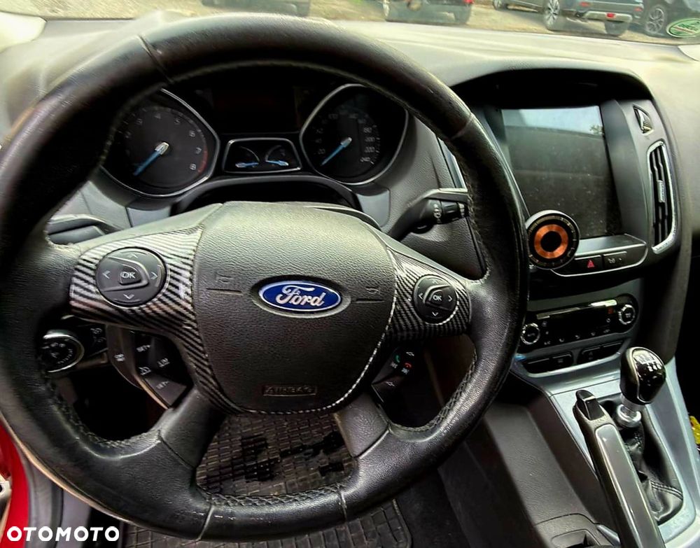 Ford Focus 1.6 EcoBoost Titanium - 9