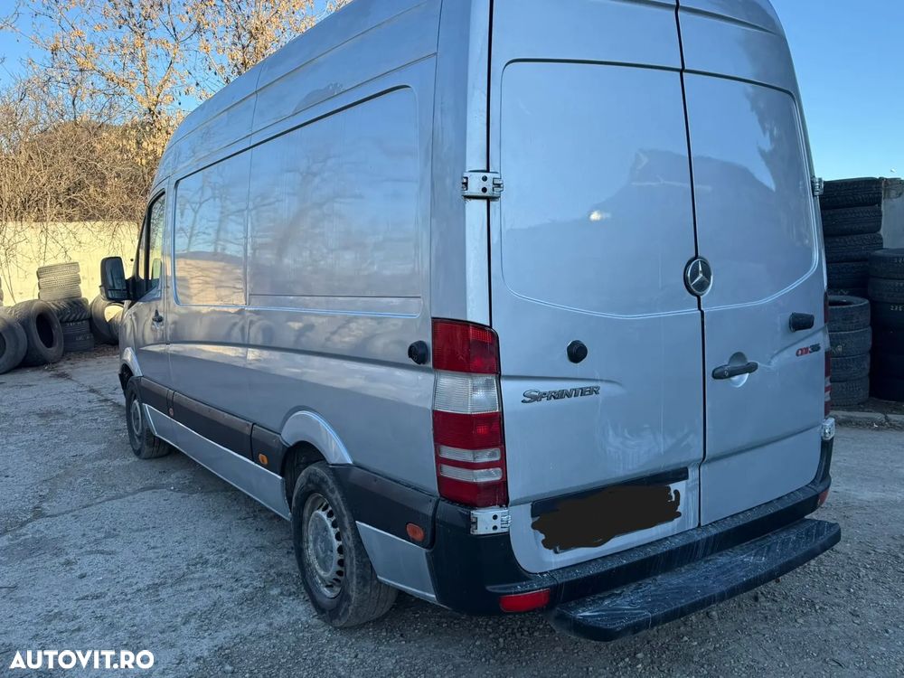 Mercedes-Benz Sprinter - 3