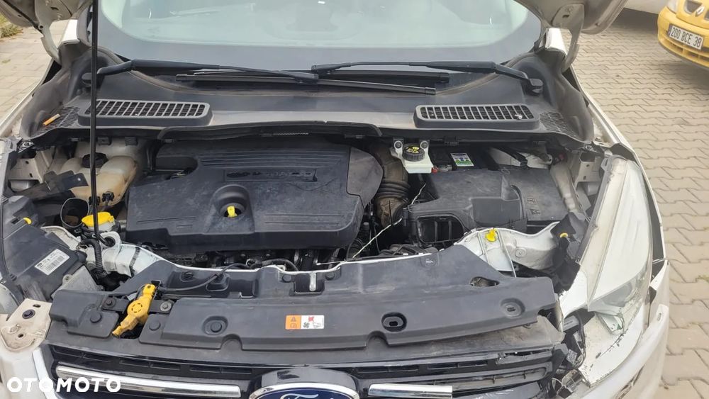 Ford Kuga 2.0 TDCi 2x4 ST-Line - 20