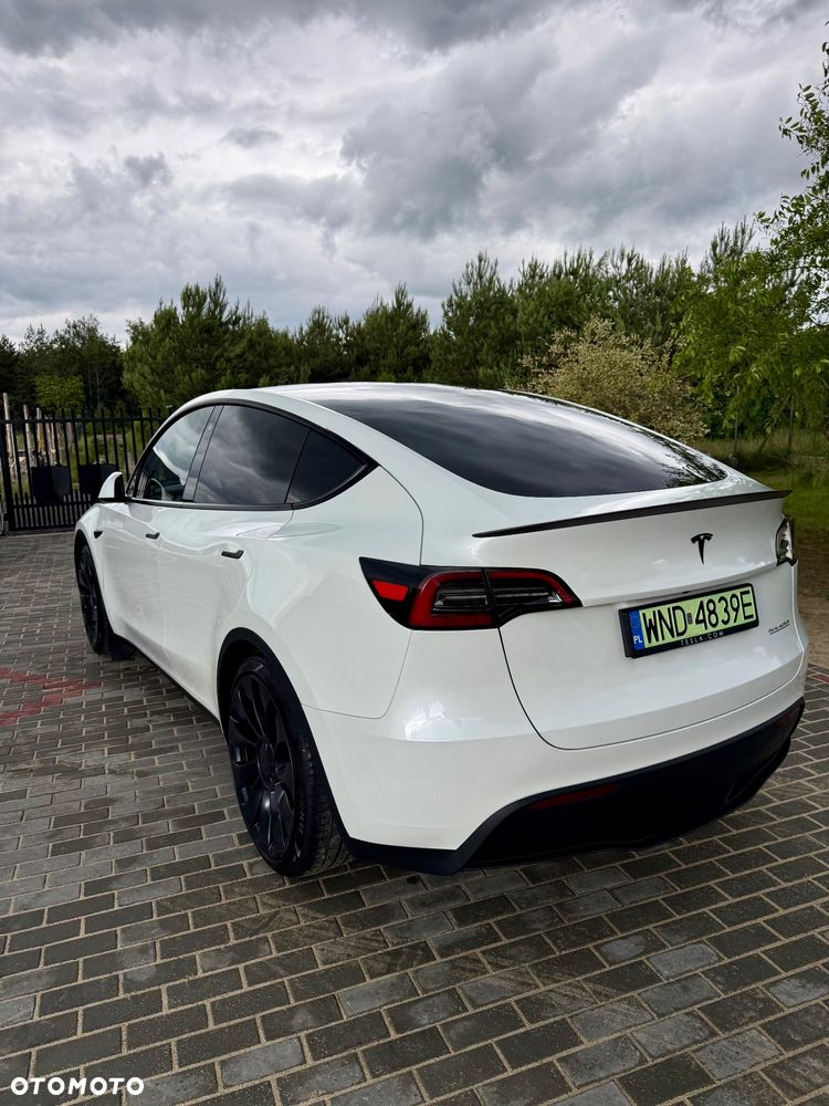 Tesla Model Y Performance AWD - 6