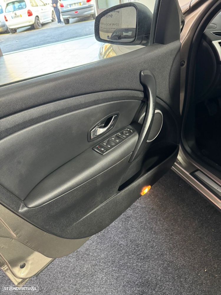 Renault Mégane Sport Tourer 1.5 dCi Dynamique CO2 Champion - 15