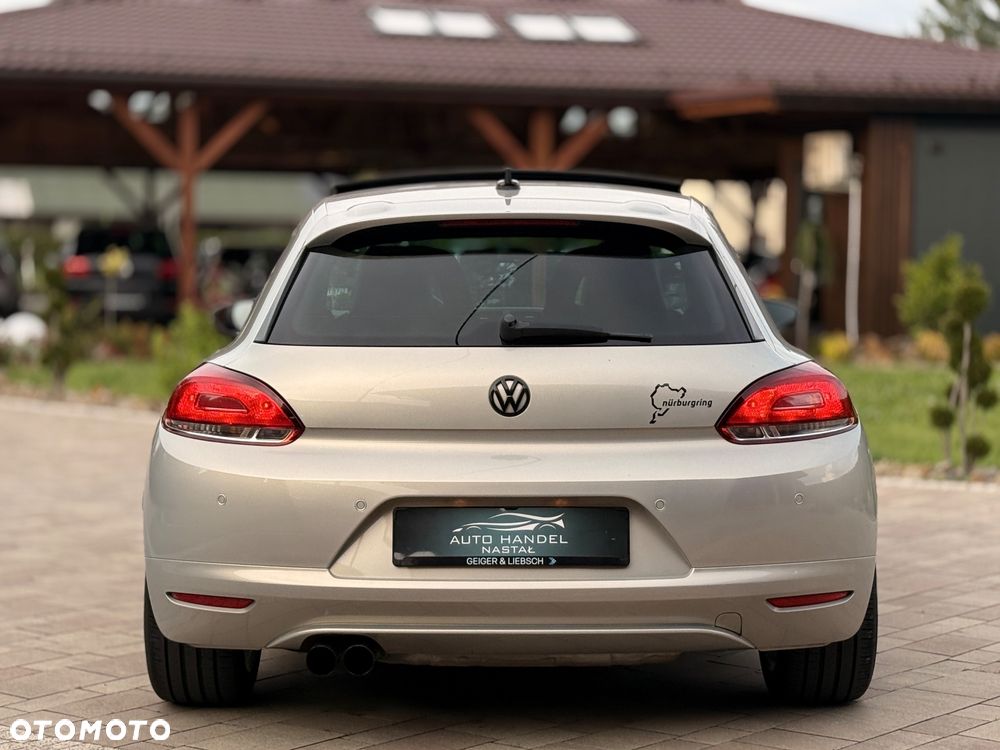 Volkswagen Scirocco 2.0 TSI - 12