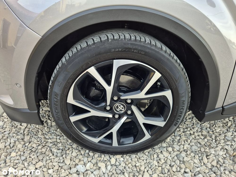 Toyota C-HR Business-Edition - 13