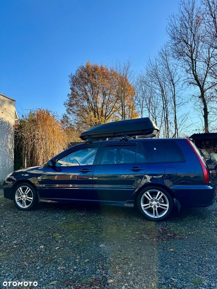 Mitsubishi Lancer Kombi 2.0 Comfort - 2