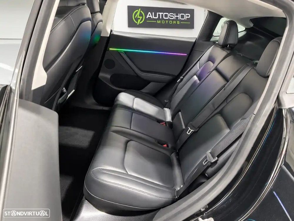 Tesla Model Y RWD - 14