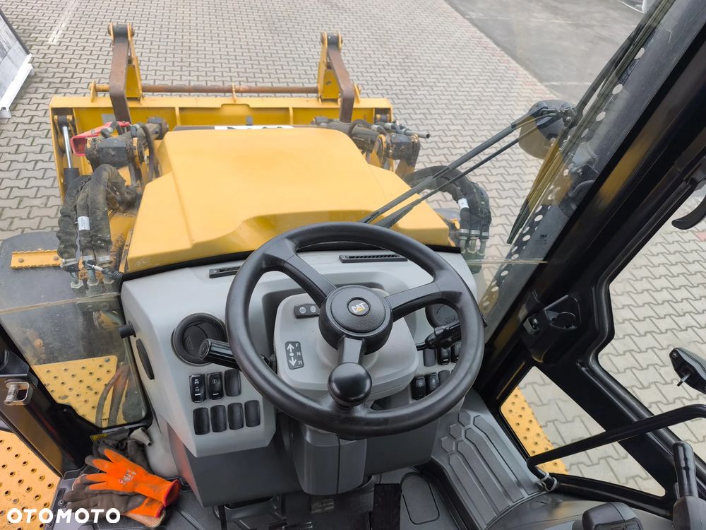 Caterpillar CAT 432F2 2015rok - 23