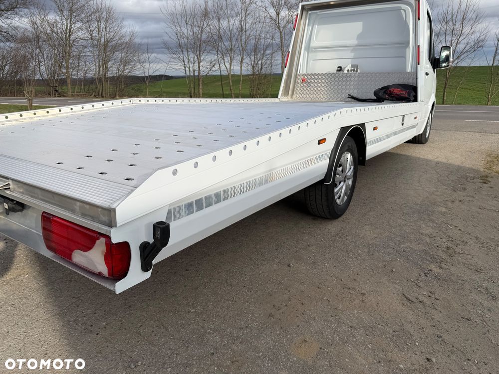 Mercedes-Benz Sprinter - 26