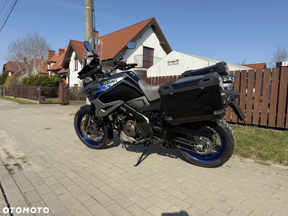 Suzuki DL - 4