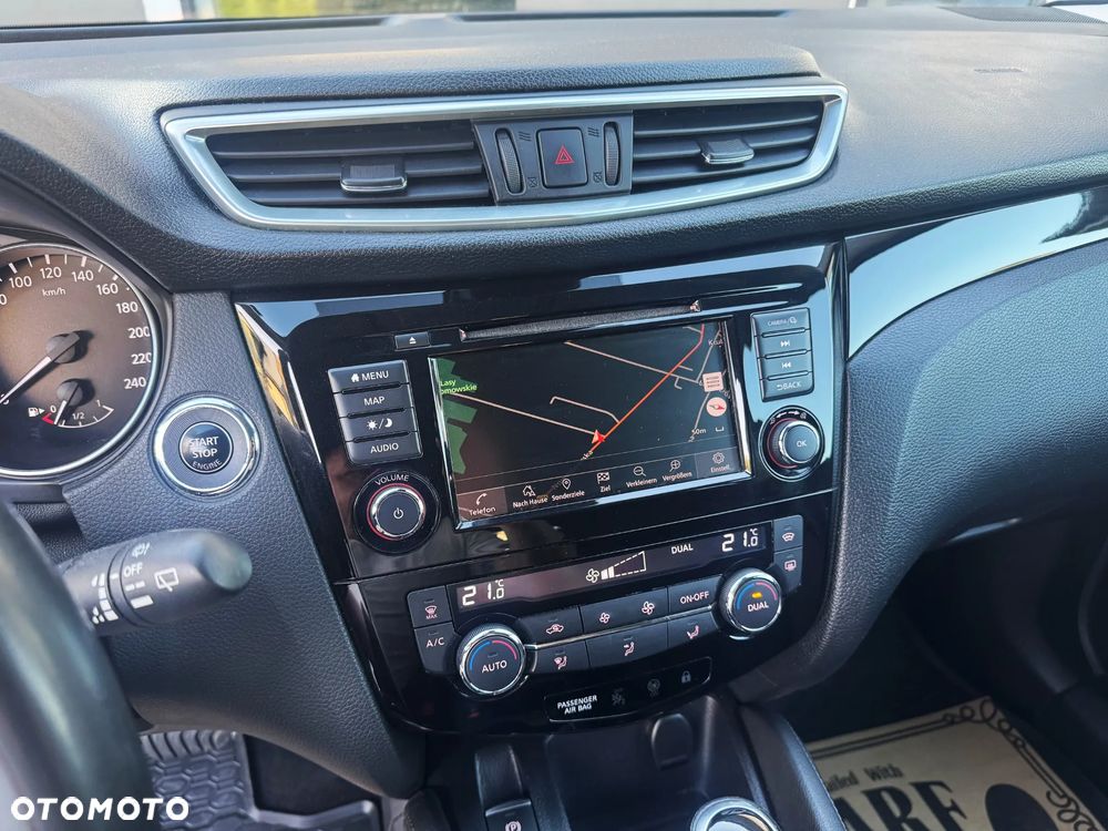 Nissan Qashqai 1.3 DIG-T N-Connecta - 18