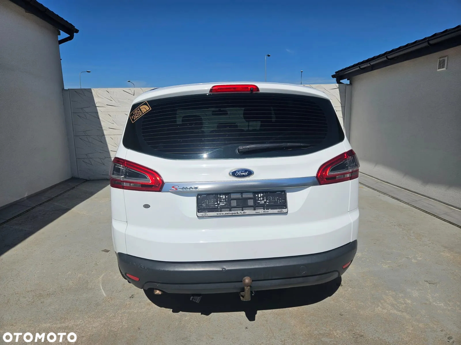 Ford S-Max - 11